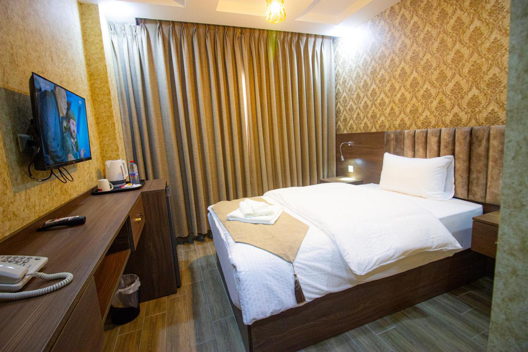 Beirut Hotel 2 New Amman Eksteriør billede