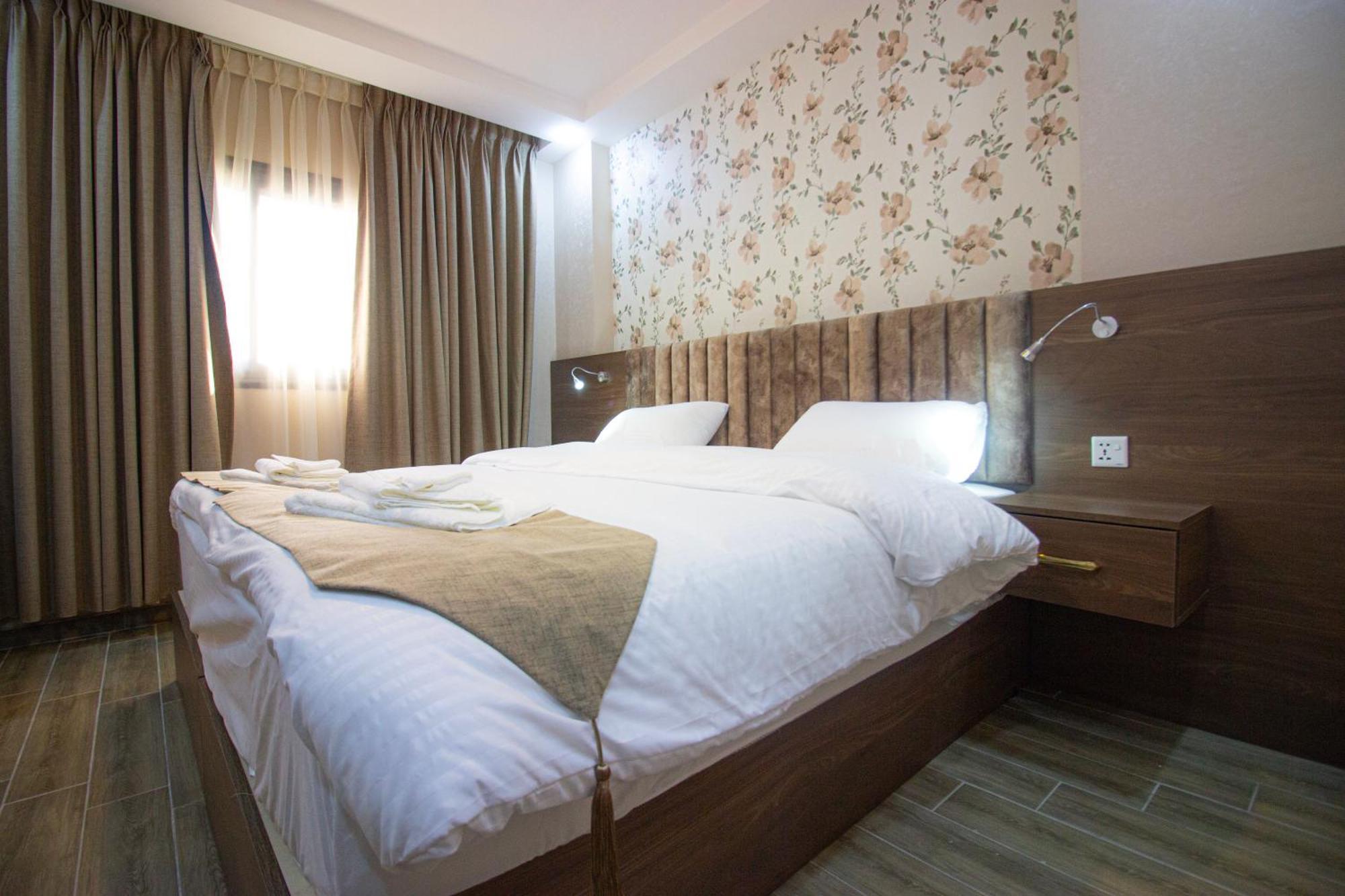 Beirut Hotel 2 New Amman Eksteriør billede
